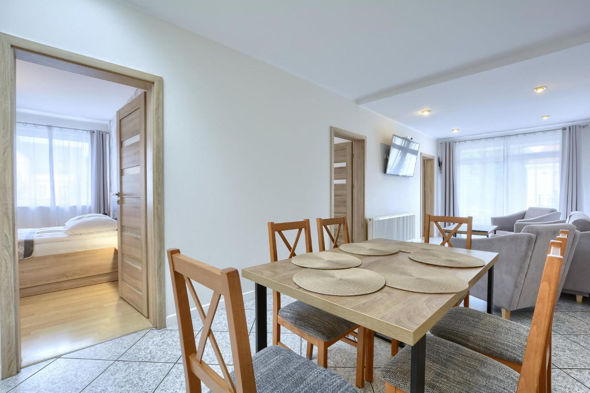 Apartamenty Rodzinne Zdrojowe Kudowa-Zdrój Exterior foto